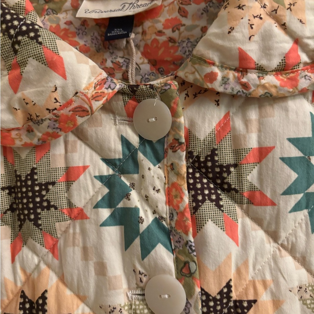 Quilting button Jacket  Universal Threads - Picture 6 of 7